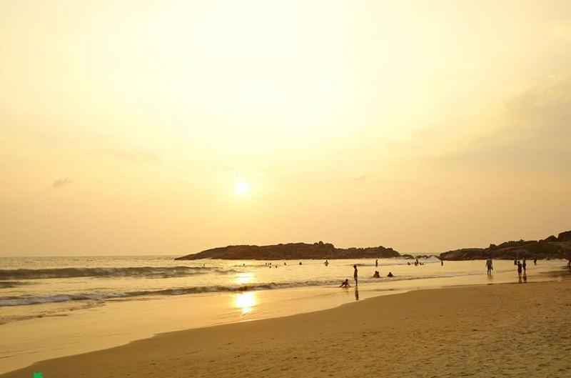 The Quilon Beach Hotel And Convention Center Kollam Zewnętrze zdjęcie