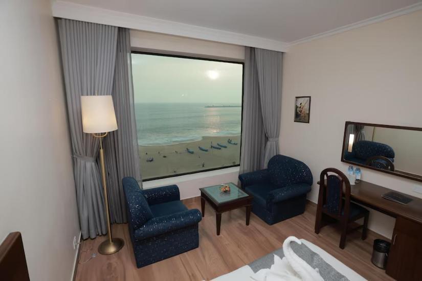 The Quilon Beach Hotel And Convention Center Kollam Zewnętrze zdjęcie