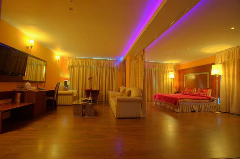 The Quilon Beach Hotel And Convention Center Kollam Pokój zdjęcie