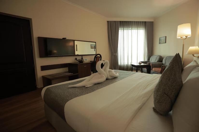 The Quilon Beach Hotel And Convention Center Kollam Zewnętrze zdjęcie