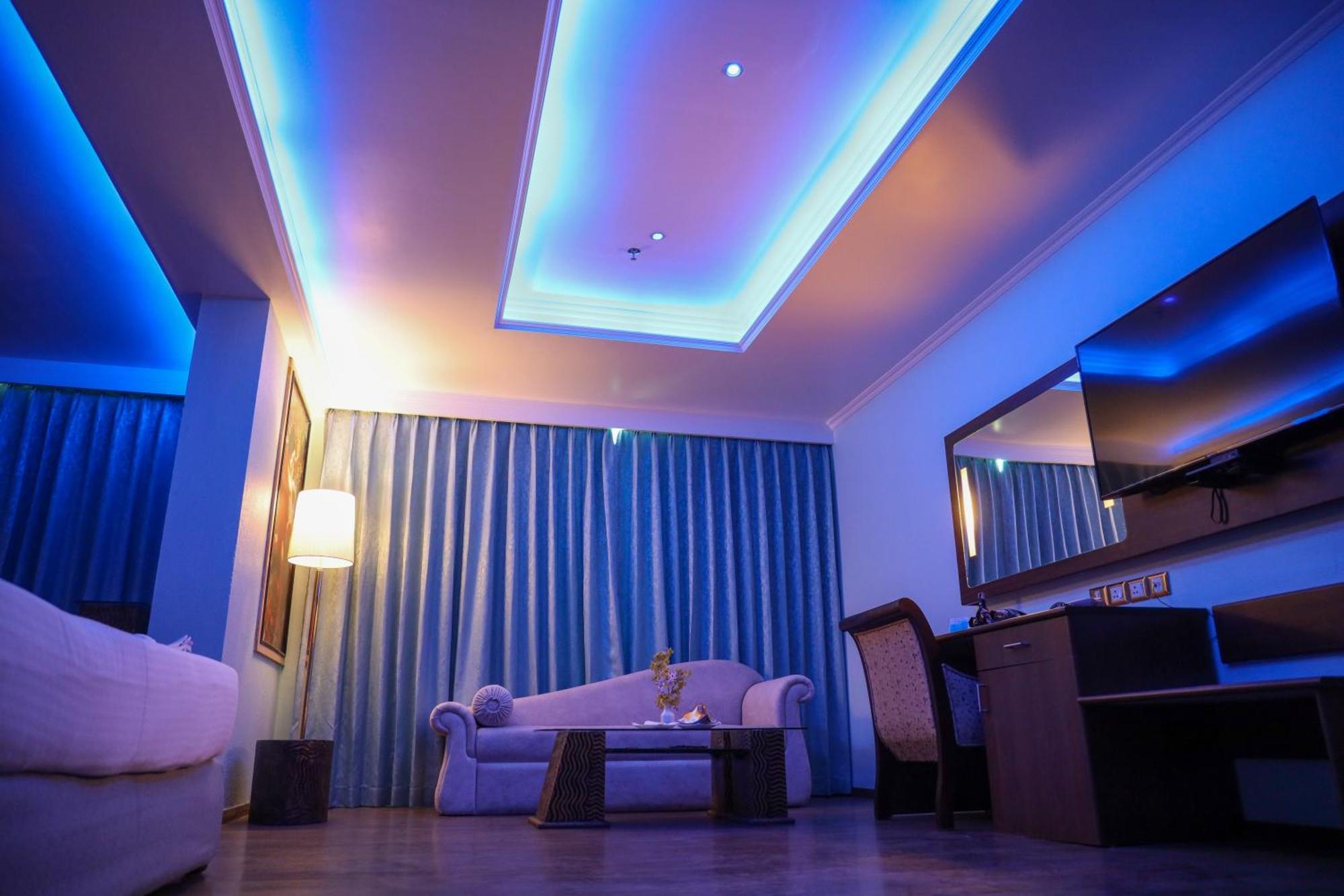 The Quilon Beach Hotel And Convention Center Kollam Zewnętrze zdjęcie
