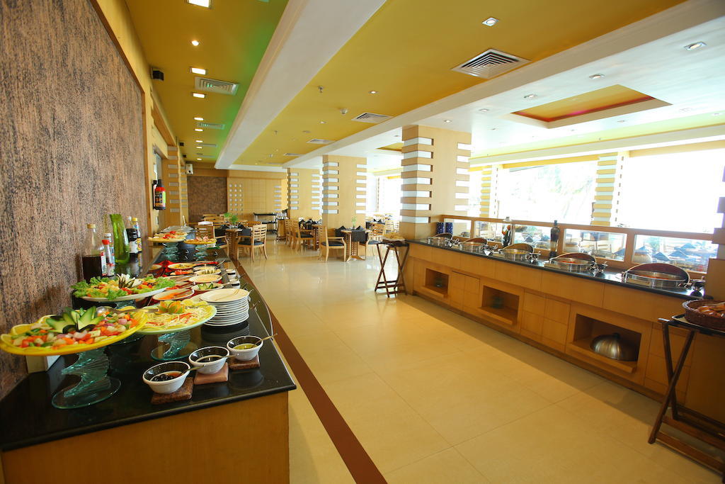 The Quilon Beach Hotel And Convention Center Kollam Zewnętrze zdjęcie